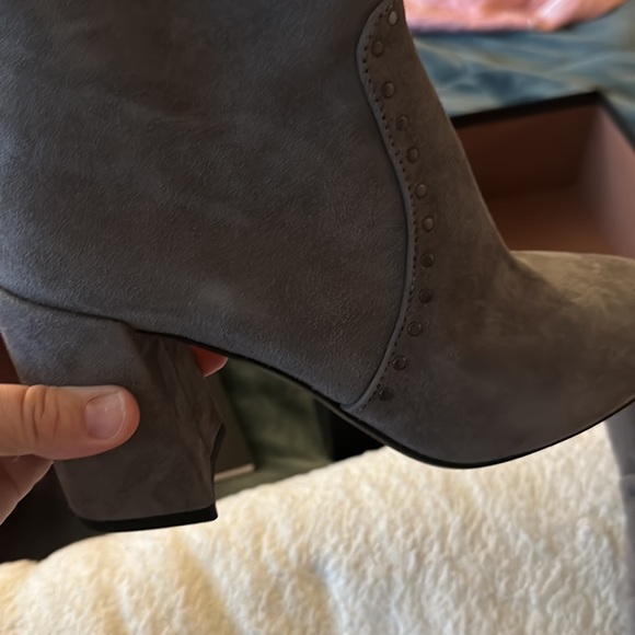 Coach Farrah Gray Suede Boot size 7.5 B NEW - Picture 12 of 13